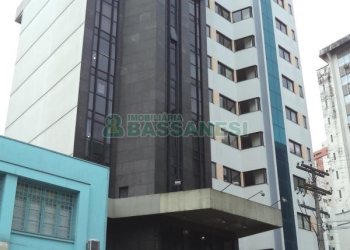 Sala com 44m², no bairro Centro em Caxias do Sul para Alugar