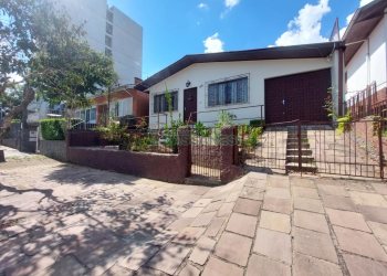 Casa com 100m², 3 dormitórios, 2 vagas, no bairro Panazzolo em Caxias do Sul para Alugar