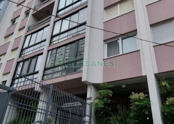 Apartamento com 130m², 3 dormitórios, 1 vaga, no bairro Centro em Caxias do Sul para Comprar