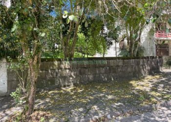 Terreno com 420m², no bairro Cidade Nova em Caxias do Sul para Comprar