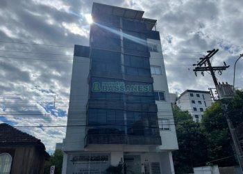 Apartamento com 108m², 3 dormitórios, 1 vaga, no bairro Pio X em Caxias do Sul para Comprar