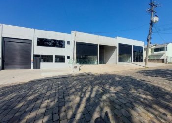 Pavilhão com 330m², no bairro Tijuca em Caxias do Sul para Alugar