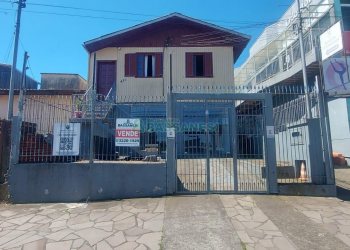 Casa com 172m², 1 vaga, no bairro Nossa Senhora de Fátima em Caxias do Sul para Comprar