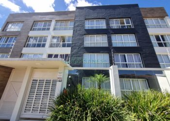 Kitinete Mobiliado com 40m², 1 dormitório, 1 vaga, no bairro Petrópolis em Caxias do Sul para Alugar