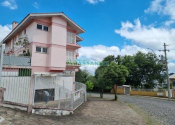 Predio com 460m², no bairro Nossa Senhora de Fátima em Caxias do Sul para Comprar