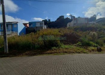 Terreno, no bairro Nossa Senhora das Graças em Caxias do Sul para Comprar