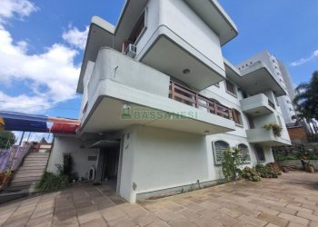 Casa com 230m², 4 dormitórios, 2 vagas, no bairro Colina Sorriso em Caxias do Sul para Alugar