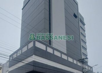 Box com 23m², no bairro Pio X em Caxias do Sul para Comprar