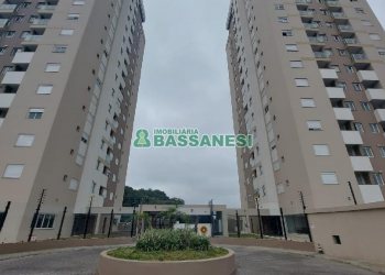 Apartamento com 58m², 2 dormitórios, 1 vaga, no bairro Panazzolo em Caxias do Sul para Alugar