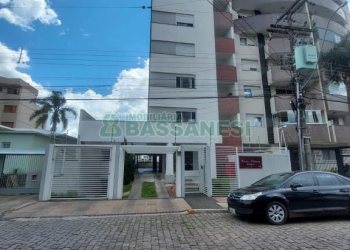 Apartamento com 85m², 2 dormitórios, 2 vagas, no bairro Pio X em Caxias do Sul para Alugar