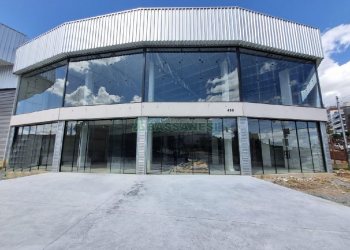 Loja com 360m², no bairro Cruzeiro em Caxias do Sul para Alugar