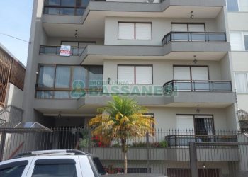 Apartamento com 210m², 3 dormitórios, 1 vaga, no bairro Pio X em Caxias do Sul para Alugar