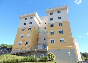 Apartamento com 62m², 2 dormitórios, 1 vaga, no bairro Santa Corona em Caxias do Sul para Alugar