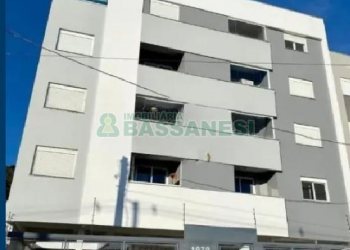 Apto Mobiliado com 52m², 2 dormitórios, 1 vaga, no bairro São Luiz em Caxias do Sul para Alugar