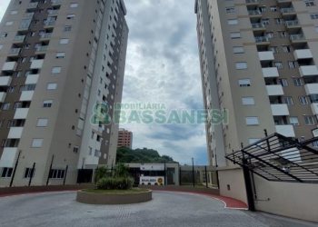 Apartamento com 55m², 2 dormitórios, 1 vaga, no bairro Panazzolo em Caxias do Sul para Alugar
