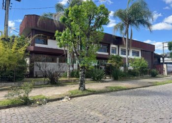 Pavilhão com 1100m², no bairro São José em Caxias do Sul para Alugar