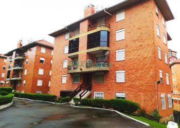 Apartamento com 62m², 2 dormitórios, 1 vaga, no bairro Interlagos em Caxias do Sul para Alugar