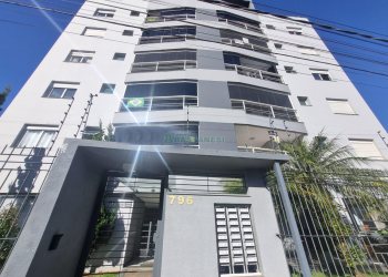 Apartamento com 71m², 2 dormitórios, 2 vagas, no bairro Petrópolis em Caxias do Sul para Alugar