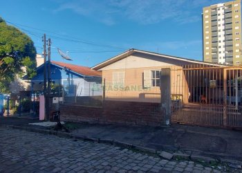 Casa com 70m², no bairro Santa Lúcia em Caxias do Sul para Comprar