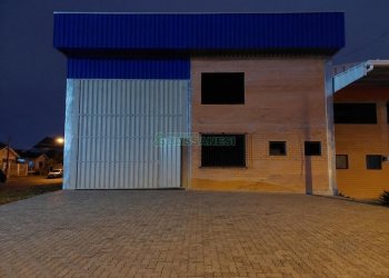 Pavilhão com 495m², no bairro São Gotardo em Flores da Cunha para Alugar