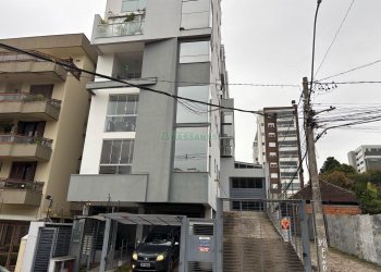 Apartamento com 72m², 2 dormitórios, 2 vagas, no bairro Pio X em Caxias do Sul para Alugar
