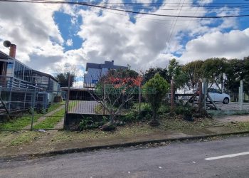 Terreno com 326m², no bairro Santa Lúcia em Caxias do Sul para Comprar