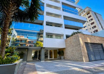 Apto Mobiliado com 165m², 3 dormitórios, 3 vagas, no bairro Panazzolo em Caxias do Sul para Alugar