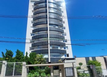 Apto Mobiliado com 110m², 2 dormitórios, 2 vagas, no bairro Lourdes em Caxias do Sul para Alugar