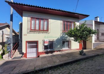 Casa com 50m², 2 dormitórios, no bairro Panazzolo em Caxias do Sul para Alugar