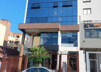 Sala com 47m², 1 vaga, no bairro Exposição em Caxias do Sul para Alugar