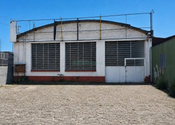 Pavilhão com 308m², no bairro Santa Catarina em Caxias do Sul para Alugar