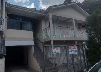 Casa com 268m², 3 dormitórios, 2 vagas, no bairro Esplanada em Caxias do Sul para Comprar