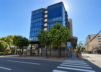 Sala com 40m², no bairro Centro em Caxias do Sul para Alugar