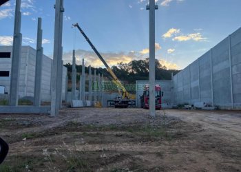 Pavilhão com 1400m², no bairro Jardim das Hortências em Caxias do Sul para Alugar