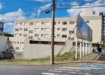 Terreno com 1476m², no bairro São Pelegrino em Caxias do Sul para Comprar