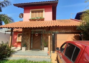 Casa com 159m², 3 dormitórios, 2 vagas, no bairro Desvio Rizzo em Caxias do Sul para Comprar