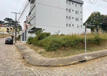 Terreno com 360m², no bairro Vinhedos em Caxias do Sul para Comprar