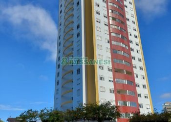 Apartamento com 94m², 3 dormitórios, 2 vagas, no bairro Rio Branco em Caxias do Sul para Comprar