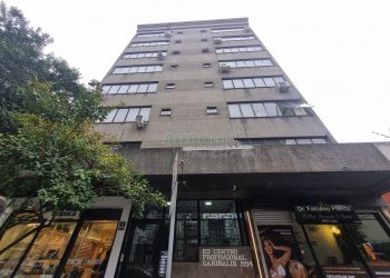 Sala Mobiliada com 47m², no bairro Centro em Caxias do Sul para Alugar