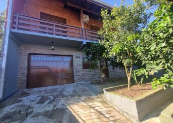 Casa com 366m², 5 dormitórios, 3 vagas, no bairro Desvio Rizzo em Caxias do Sul para Alugar