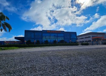 Pavilhão com 1622m², no bairro Santa Fé em Caxias do Sul para Alugar