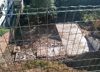 Terreno com 381m², no bairro Santa Corona em Caxias do Sul para Comprar
