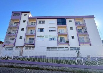 Apartamento com 68m², 2 dormitórios, 1 vaga, no bairro Cruzeiro em Caxias do Sul para Comprar