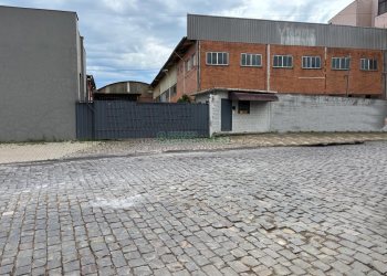Pavilhão com 1000m², no bairro Sagrada Família em Caxias do Sul para Alugar