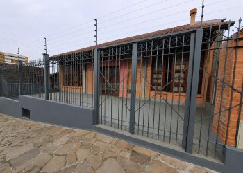 Casa Comercial com 270m², 4 vagas, no bairro Exposição em Caxias do Sul para Alugar