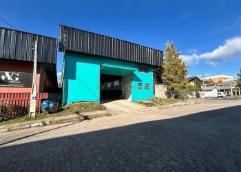 Pavilhão com 400m², no bairro Desvio Rizzo em Caxias do Sul para Alugar