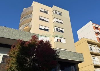 Apartamento com 159m², 3 dormitórios, 2 vagas, no bairro Centro em Caxias do Sul para Comprar