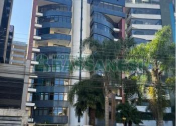 Apartamento com 122m², 3 dormitórios, 2 vagas, no bairro São Pelegrino em Caxias do Sul para Comprar
