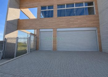 Pavilhão com 420m², no bairro Salgado Filho em Caxias do Sul para Alugar