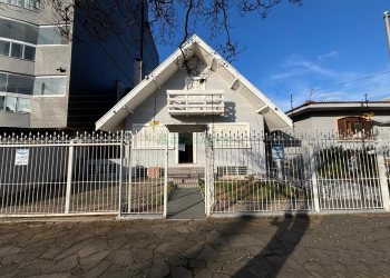 Casa com 430m², 3 dormitórios, 3 vagas, no bairro Jardim América em Caxias do Sul para Alugar